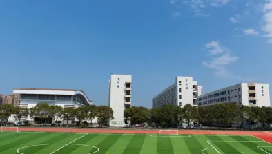 中等专业学校